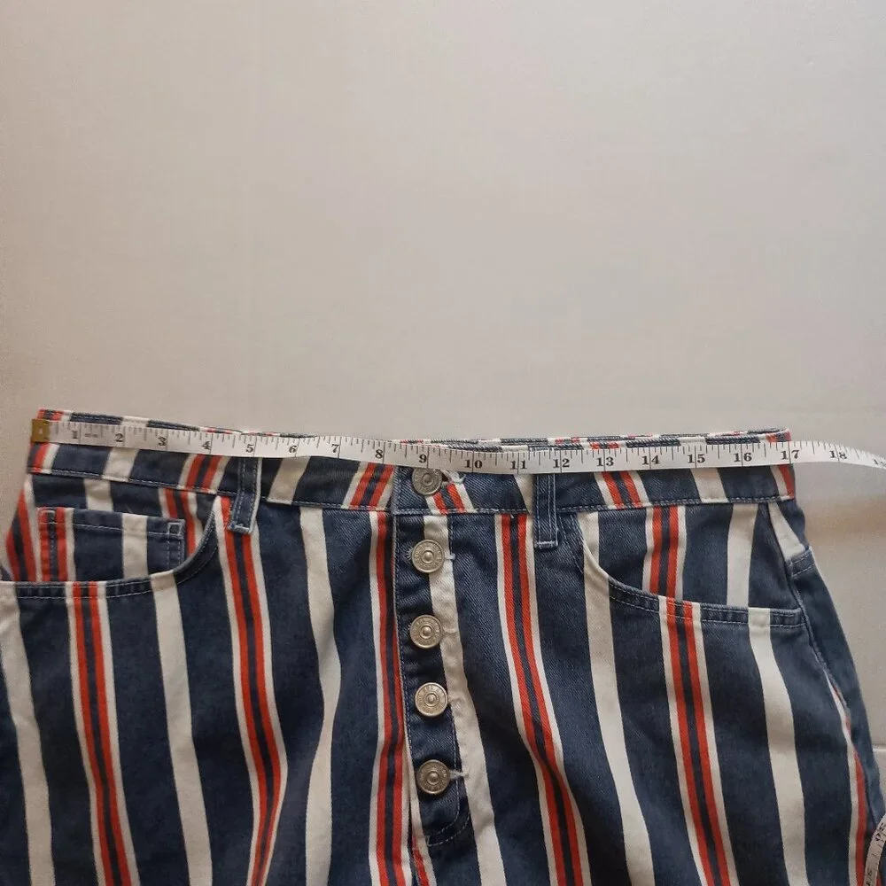 BDG Urban Outfitters Striped Mom Buttonup Denim Shorts Red White Blue Womens W32 - Picture 8 of 16
